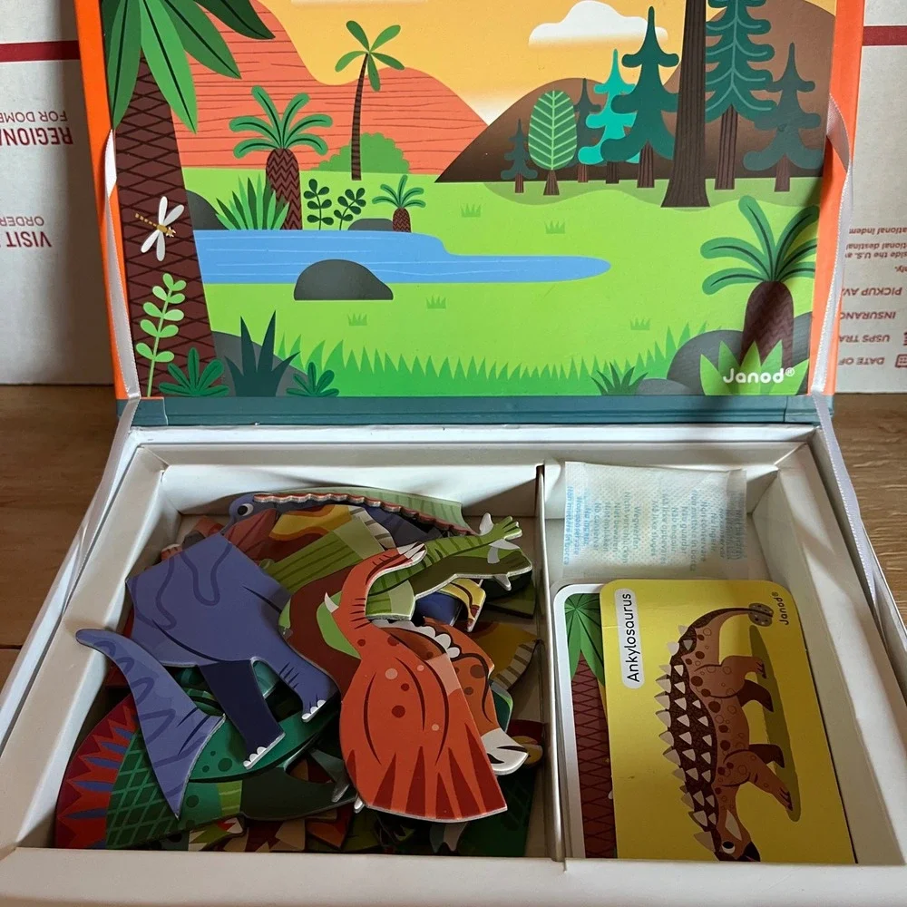 Janod Magneti'Book Dinosaurs Magnetic Educational Toy (31 Magnets & 10 Cards)